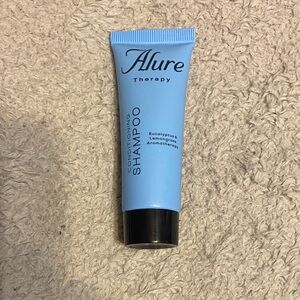 Allure Therapy Blue Conditioning Shampoo